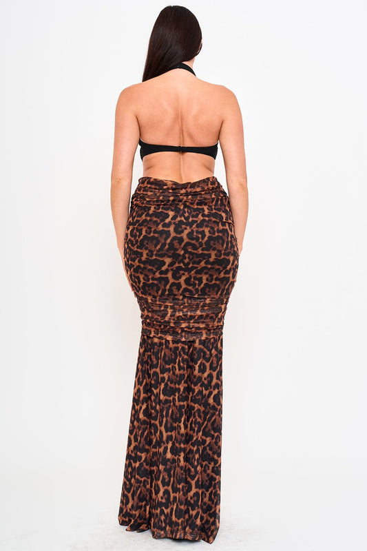Savage Contrast Halter Mermaid Maxi Dress